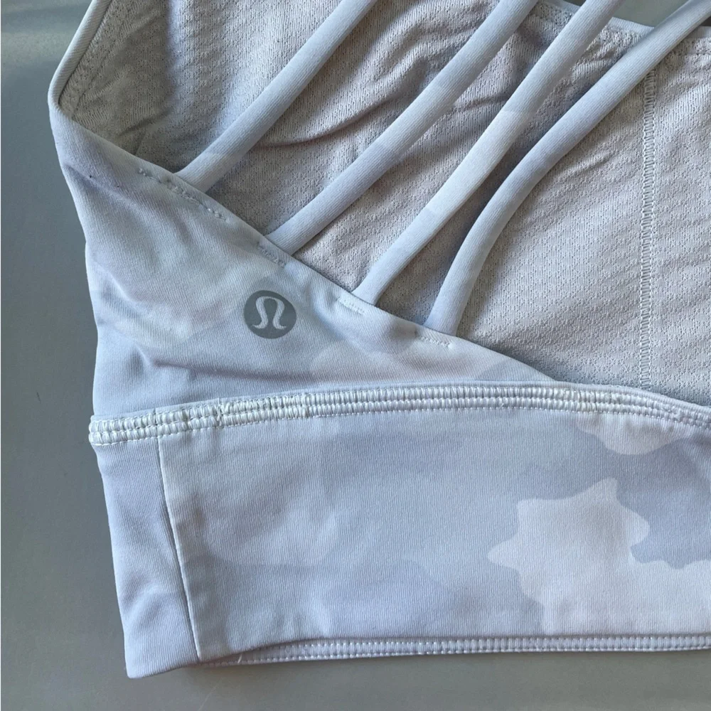 Lululemon I 8